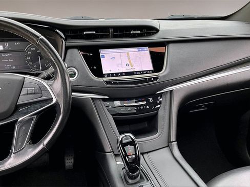 Certified 2023 Cadillac XT5 Premium Luxury image 6