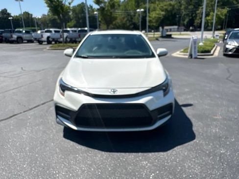 Used 2020 Toyota Corolla XSE FWD image 2
