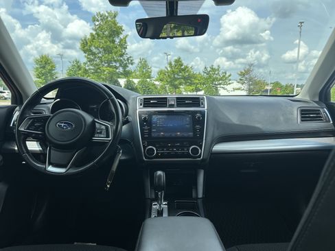 Used 2019 Subaru Outback 2.5i Premium AWD/4WD image 29
