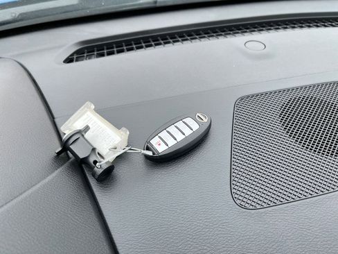 Used 2025 Nissan Altima 2.5 SV image 18