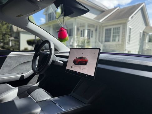Used 2024 Tesla Model 3 Long Range AWD/4WD image 9