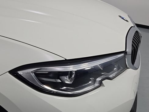 Used 2019 BMW 330i xDrive Sedan w/ Premium Package image 11
