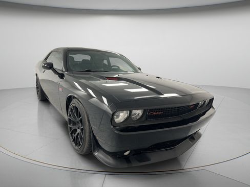 Used 2012 Dodge Challenger SRT8 RWD image 1