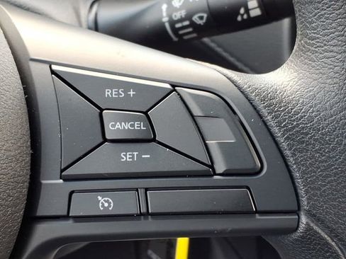 Used 2025 Nissan Versa S w/ Trunk Package FWD image 30