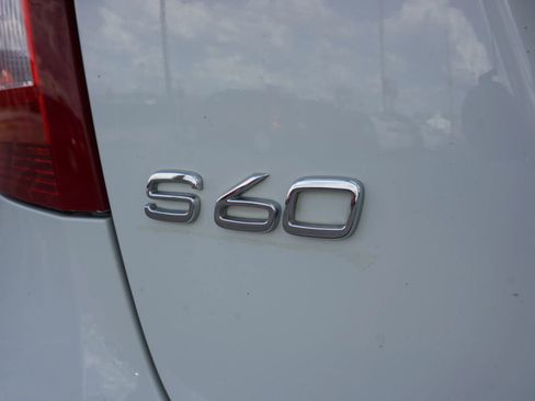 Used 2013 Volvo S60 T5 image 11
