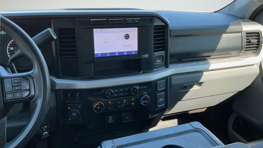 Used 2023 Ford F250 XLT w/ FX4 Off-Road Package AWD/4WD image 8