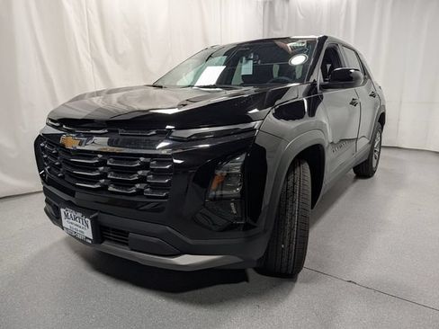 New 2027 Chevrolet Equinox LT w/ Convenience Package II FWD image 6