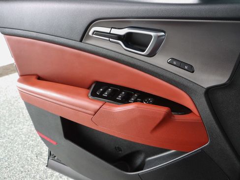 Used 2023 Kia Sportage SX image 22