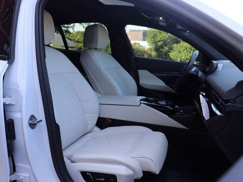 Used 2024 BMW i5 M60 w/ Premium Package AWD/4WD image 23