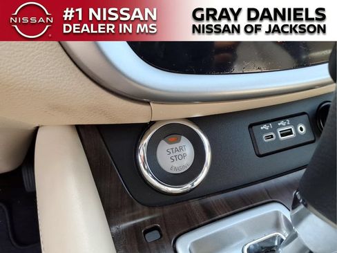 Used 2022 Nissan Murano Platinum w/ Cargo Package AWD/4WD image 16