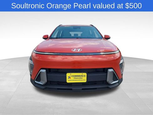 Used 2025 Hyundai Kona SEL AWD/4WD image 2