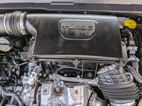 Used 2025 Jeep Compass Latitude image 35