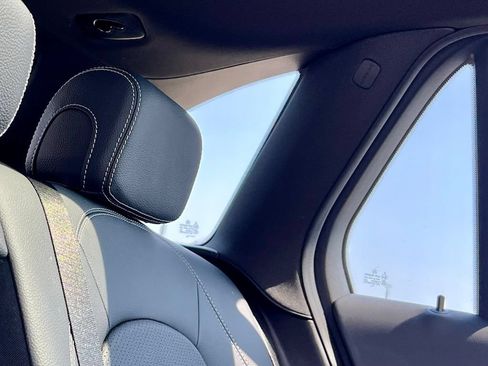 Used 2020 Mercedes-Benz GLC 350e 4MATIC image 14