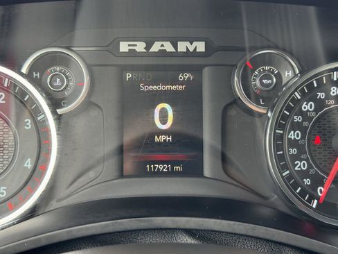 Used 2024 RAM 3500 Big Horn AWD/4WD image 11