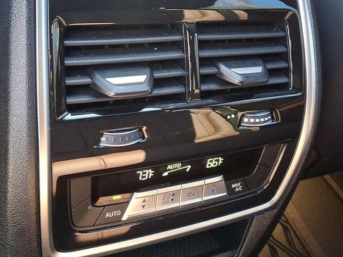Used 2024 BMW X5 xDrive40i w/ M Sport Package AWD/4WD image 11