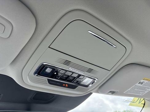 New 2026 Lincoln Aviator AWD image 31