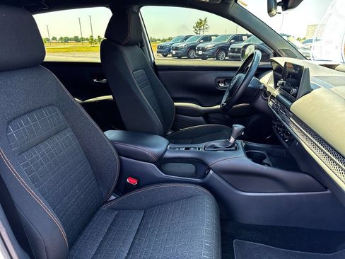 Used 2025 Honda HR-V Sport image 23
