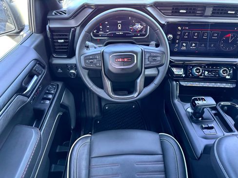 Used 2024 GMC Sierra 1500 AT4X image 25