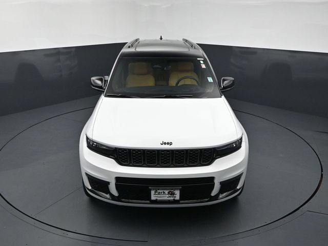 Used 2023 Jeep Grand Cherokee L Summit AWD/4WD image 13