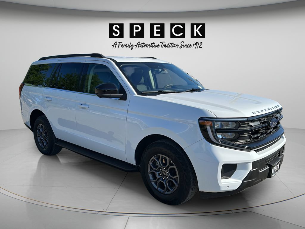 Used 2025 Ford Expedition Active AWD/4WD image 7