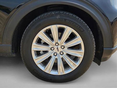 Used 2021 Ford Explorer Limited w/ Equipment Group 301A RWD image 16