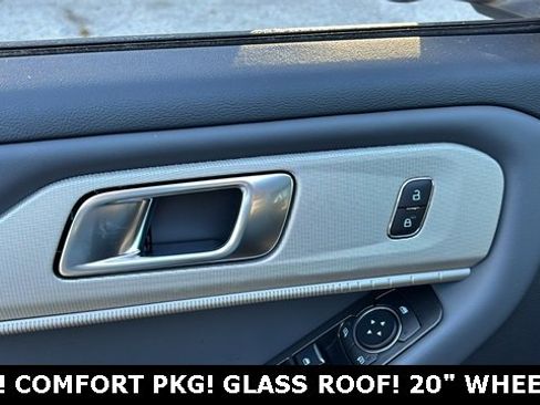 New 2026 Ford Explorer Active image 24