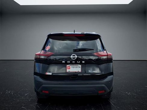 Used 2021 Nissan Rogue SL AWD/4WD image 4