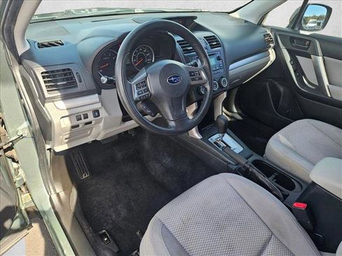Used 2015 Subaru Forester 2.5i w/ Alloy Wheel Package image 10