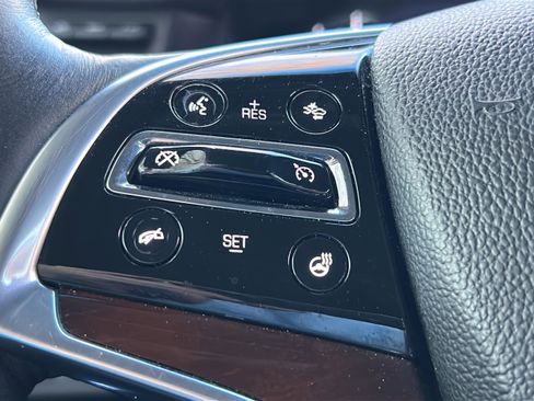 Used 2017 Cadillac Escalade Luxury image 32