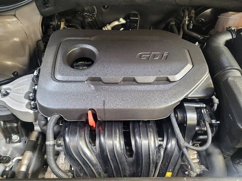 Used 2018 Hyundai Santa Fe Sport w/ Cargo Package FWD image 30
