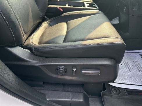 Used 2023 Honda Odyssey EX-L image 41