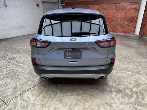Certified 2022 Ford Escape SE AWD/4WD image 3