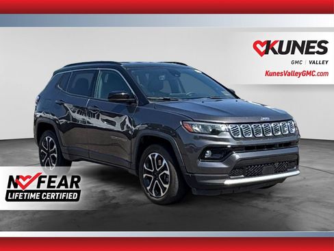 Used 2024 Jeep Compass Limited AWD/4WD image 1