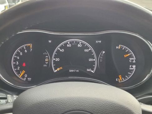 Certified 2021 Jeep Grand Cherokee Laredo X image 8