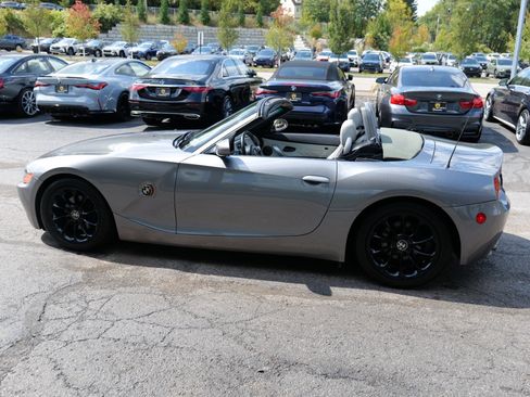 Used 2004 BMW Z4 2.5i image 65