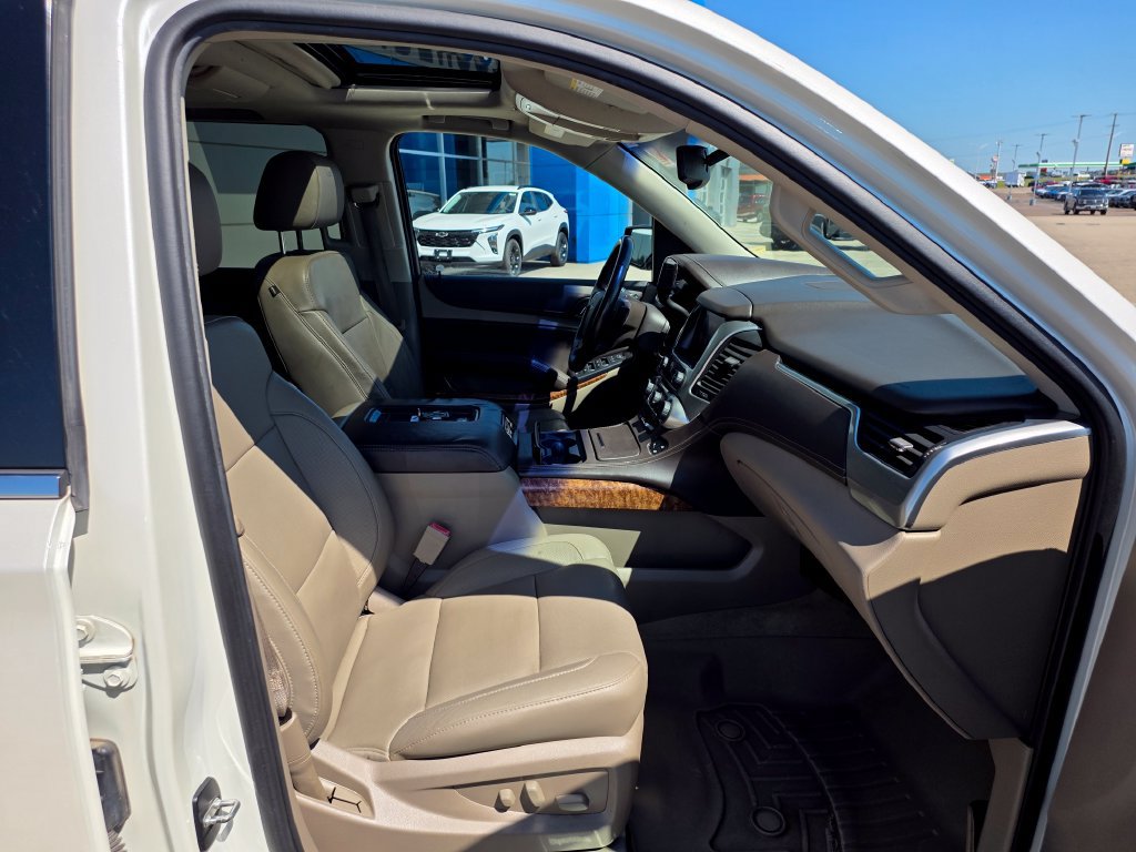 Used 2015 Chevrolet Suburban LTZ AWD/4WD image 16