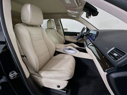 Used 2022 Mercedes-Benz GLS 450 4MATIC image 30