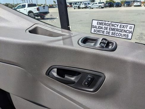 Used 2025 Ford Transit 350 XLT image 20