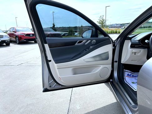 Used 2022 Genesis G80 2.5T w/ Prestige Package AWD/4WD image 9