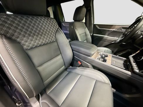 New 2026 GMC Acadia Denali w/ Super Cruise Package image 29