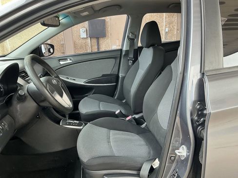 Used 2013 Hyundai Accent GS image 17