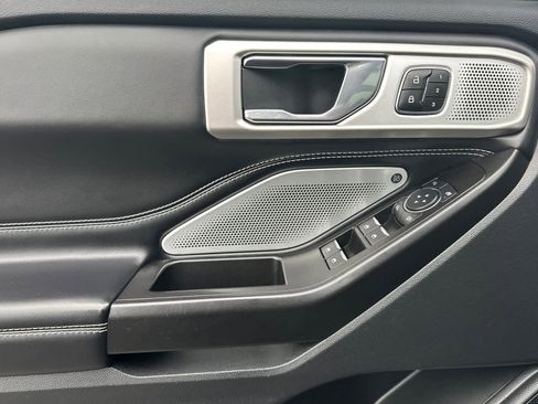 Certified 2020 Ford Explorer ST w/ ST Street Pack image 12