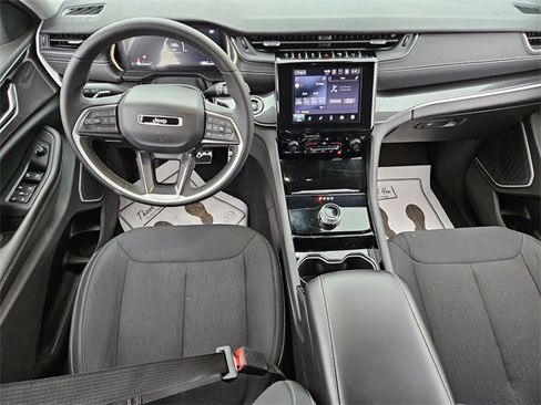 Used 2021 Jeep Grand Cherokee L Laredo w/ Luxury Tech Group I image 10