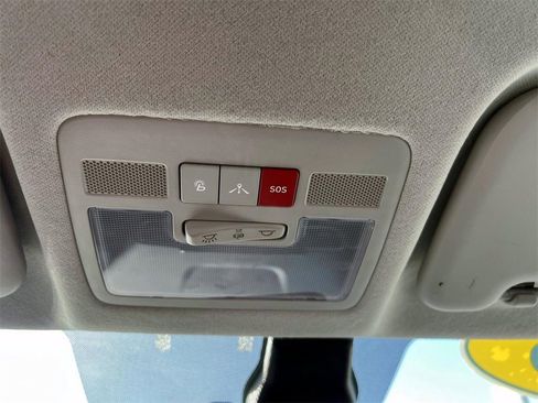 Certified 2023 Hyundai Venue Limited image 26