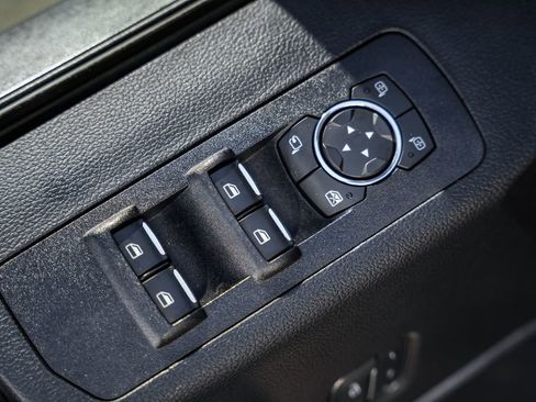 Used 2019 Ford F150 Lariat w/ Equipment Group 502A Luxury image 47