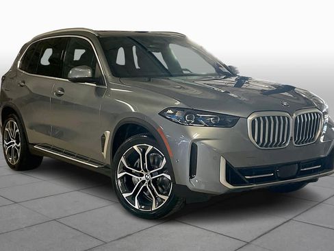 Used 2026 BMW X5 sDrive40i w/ Climate Comfort Package RWD image 2