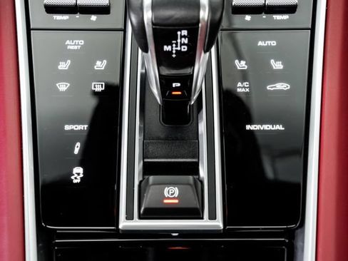 Certified 2023 Porsche Panamera 4 Platinum Edition AWD/4WD image 21