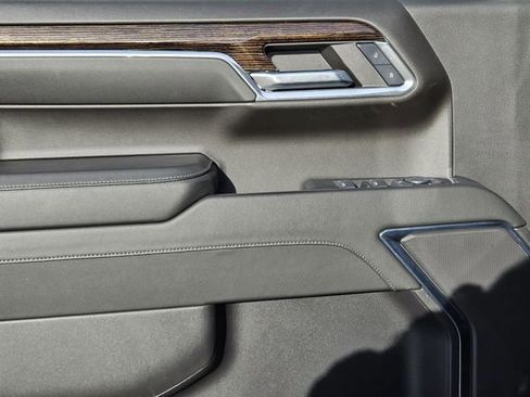 Used 2024 GMC Sierra 1500 Elevation image 23