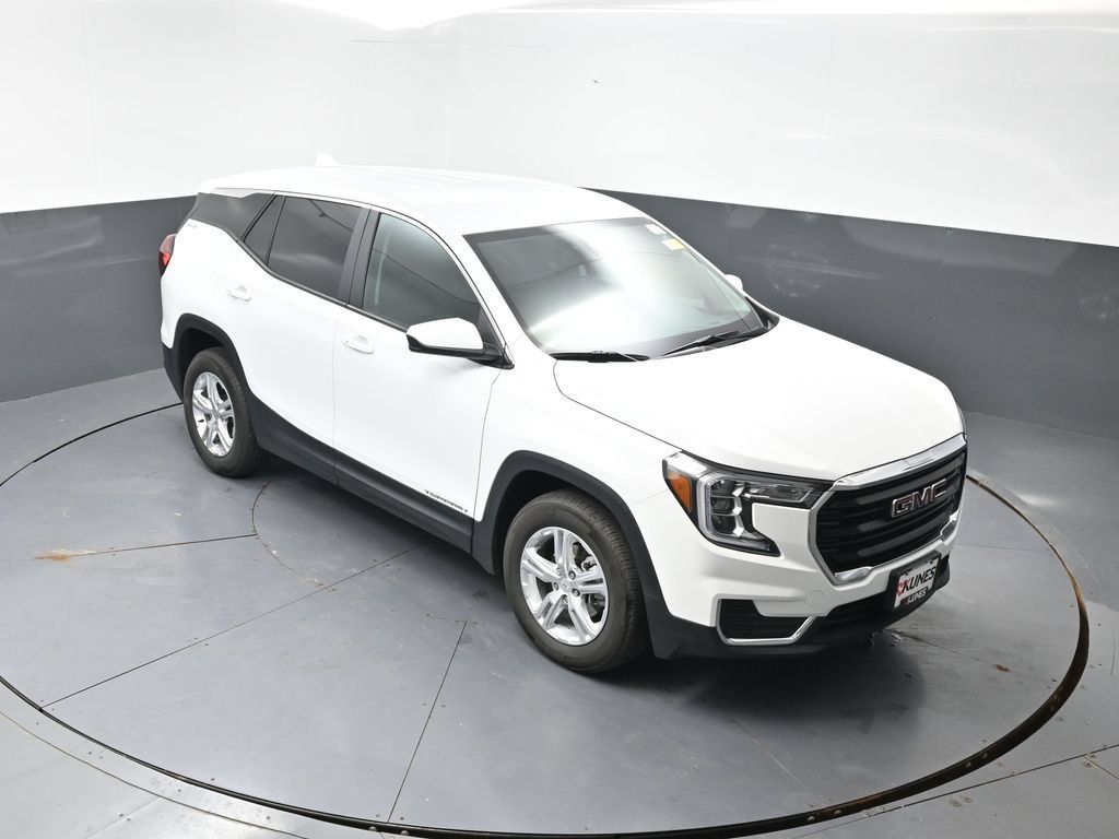Used 2024 GMC Terrain SLE FWD image 42