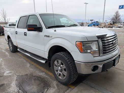 Used 2011 Ford F150 XLT w/ XLT Chrome Pkg image 2